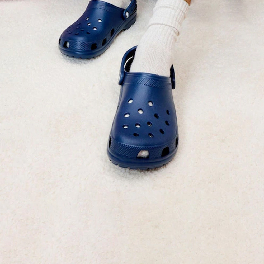 Crocs Classic Clog – Navy 2 Crocs Classic Clog – Navy - Image 2